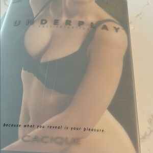 Cacique bra inserts.  No bundling